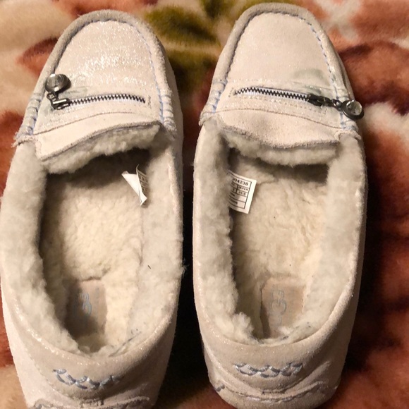 UGG Shoes - Shoes